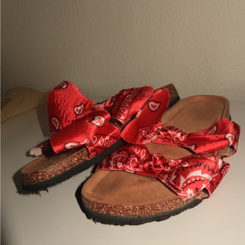 Red Bandana Slide Sandals - Women's Casual Slip-On - Picture 3 of 7
